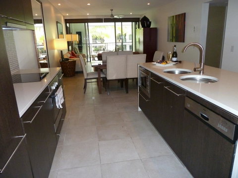 Penthouse 239 At See Temple Port Douglas - Accommodation Brunswick Heads 2