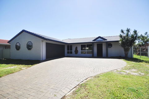 Bribie Island Canal Holiday Destination! - Accommodation Brunswick Heads 23