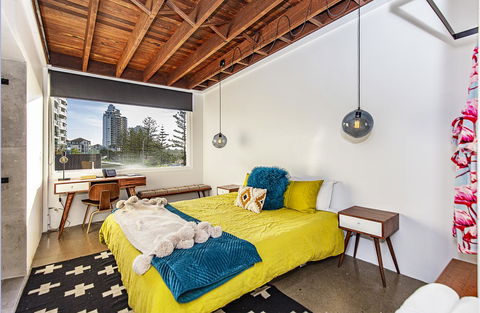 The Pink Hotel Coolangatta - Accommodation Brunswick Heads 17