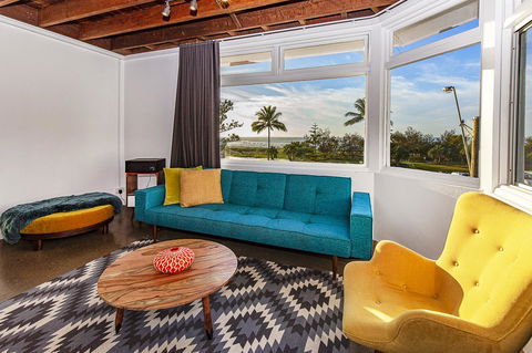 The Pink Hotel Coolangatta - Accommodation Brunswick Heads 16