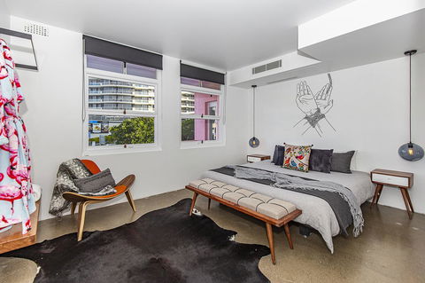 The Pink Hotel Coolangatta - Accommodation Brunswick Heads 11