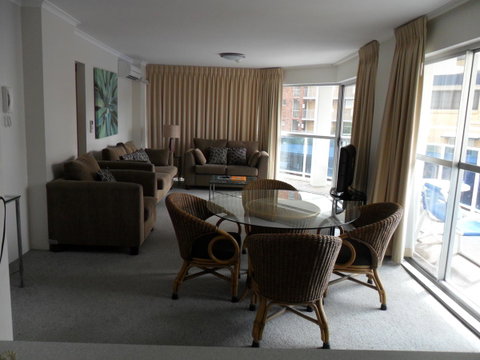 Grosvenor Beachfront Apartments Surfers Paradise - Accommodation Brunswick Heads 23