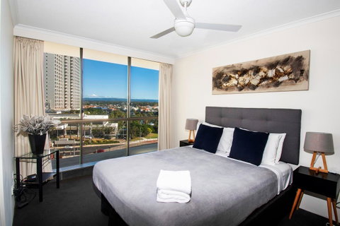 Seacrest Beachfront Apartments Surfers Paradise - Accommodation Brunswick Heads 1