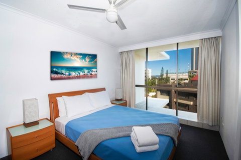 Seacrest Beachfront Apartments Surfers Paradise - Accommodation Brunswick Heads 10