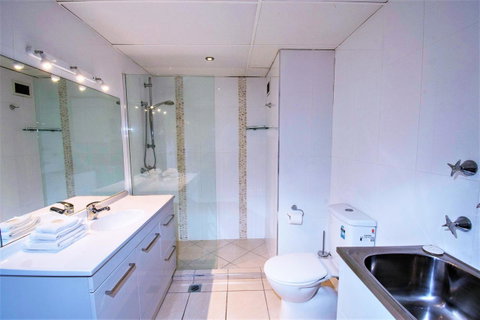 Seacrest Beachfront Apartments Surfers Paradise - Accommodation Brunswick Heads 15