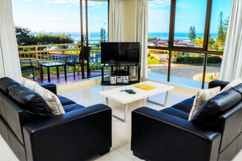 Seacrest Beachfront Apartments Surfers Paradise - Accommodation Brunswick Heads 35