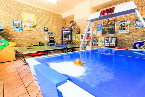 Seacrest Beachfront Apartments Surfers Paradise - Accommodation Brunswick Heads 26
