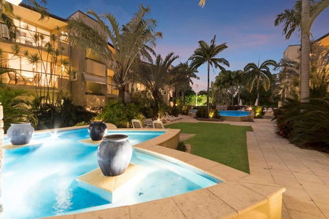 Montpellier Boutique Resort Noosa - Accommodation Brunswick Heads 5