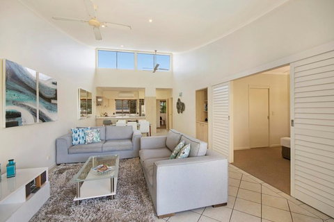 Montpellier Boutique Resort Noosa - Accommodation Brunswick Heads 2