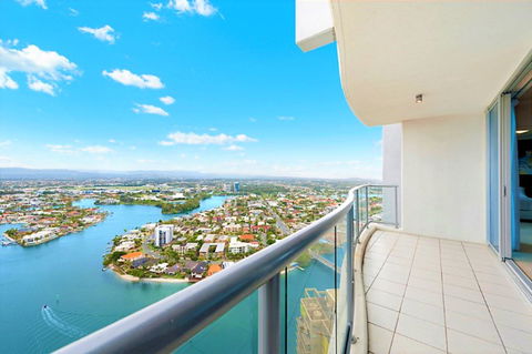 The Towers Of Chevron Renaissance - Holidays Gold Coast - Accommodation Brunswick Heads 12