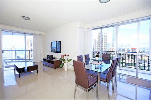 The Towers Of Chevron Renaissance - Holidays Gold Coast - Accommodation Brunswick Heads 32
