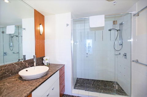 The Towers Of Chevron Renaissance - Holidays Gold Coast - Accommodation Brunswick Heads 38