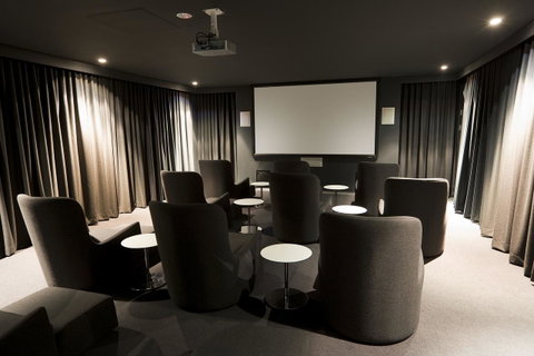 Mantra Circle On Cavill - Accommodation Brunswick Heads 43