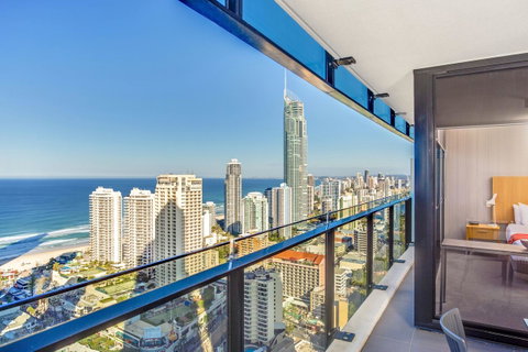 Mantra Circle On Cavill - Accommodation Brunswick Heads 30