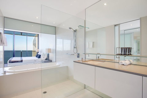 Mantra Circle On Cavill - Accommodation Brunswick Heads 6