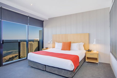 Mantra Circle On Cavill - Accommodation Brunswick Heads 27