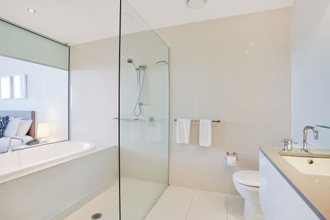 Mantra Circle On Cavill - Accommodation Brunswick Heads 16