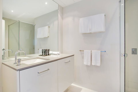 Mantra Circle On Cavill - Accommodation Brunswick Heads 18