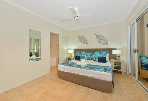Cayman Villas Port Douglas - Accommodation Brunswick Heads 26