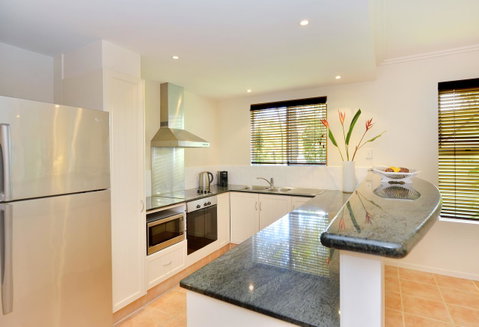 Cayman Villas Port Douglas - Accommodation Brunswick Heads 41