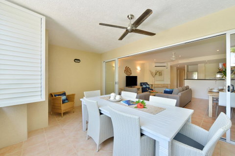 Cayman Villas Port Douglas - Accommodation Brunswick Heads 38
