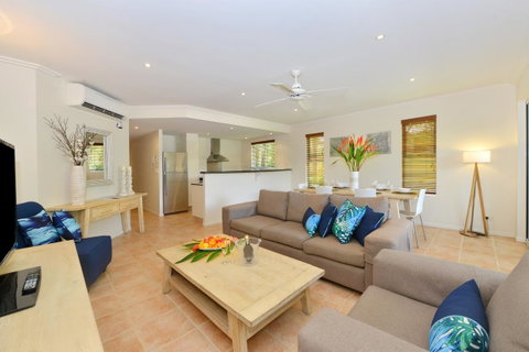 Cayman Villas Port Douglas - Accommodation Brunswick Heads 44
