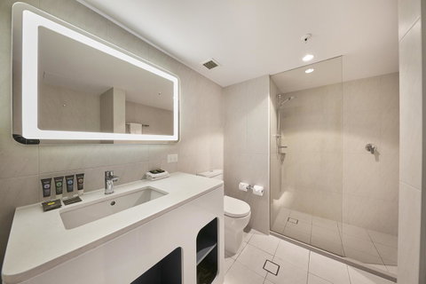 Novotel Surfers Paradise - Accommodation Brunswick Heads 16