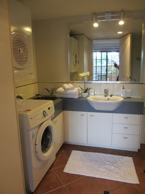 Powerhouse Apartments - Accommodation Brunswick Heads 6