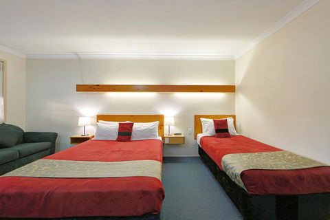 Smart Motels Bert Hinkler - Accommodation Brunswick Heads 9