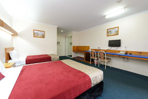 Smart Motels Bert Hinkler - Accommodation Brunswick Heads 2