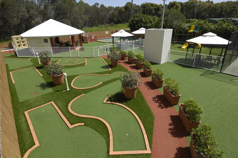 Fairways Golf & Beach Retreat Bribie Island - Accommodation Brunswick Heads 18