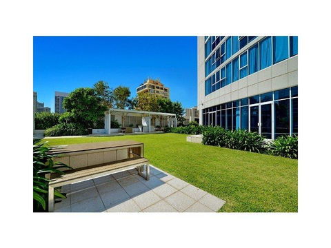 H Star Residences-- Paradise Stayz - Accommodation Brunswick Heads 7