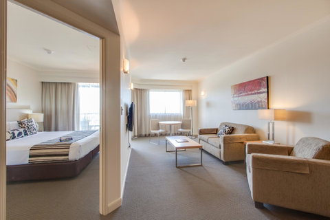Central Cosmo Apartment Hotel - Accommodation Brunswick Heads 2