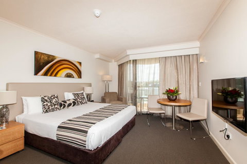Central Cosmo Apartment Hotel - Accommodation Brunswick Heads 1