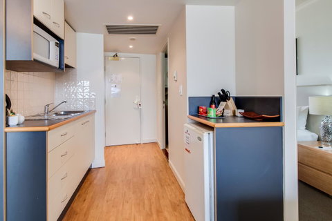 Central Cosmo Apartment Hotel - Accommodation Brunswick Heads 26