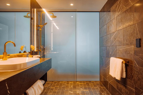 Eatons Hill Hotel - Accommodation Brunswick Heads 20
