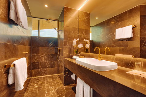 Eatons Hill Hotel - Accommodation Brunswick Heads 11