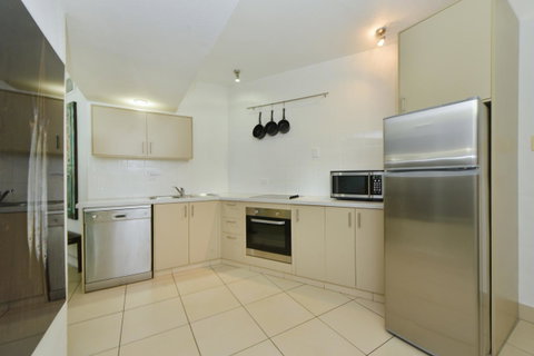 Club Tropical Resort - Official Onsite Reception & Check In - Accommodation Brunswick Heads 2
