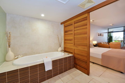 Club Tropical Resort - Official Onsite Reception & Check In - Accommodation Brunswick Heads 34