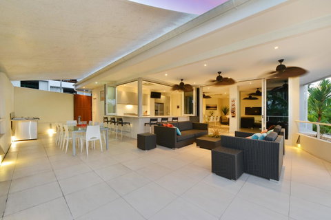 Club Tropical Resort - Official Onsite Reception & Check In - Accommodation Brunswick Heads 36