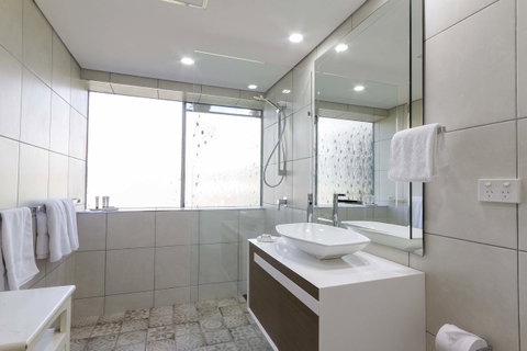 Club Tropical Resort - Official Onsite Reception & Check In - Accommodation Brunswick Heads 25