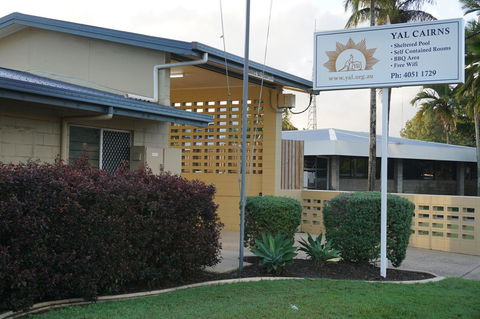 YAL Cairns - A Motel That Makes A Difference - Accommodation Brunswick Heads 37