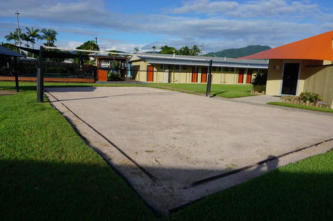 YAL Cairns - A Motel That Makes A Difference - Accommodation Brunswick Heads 6