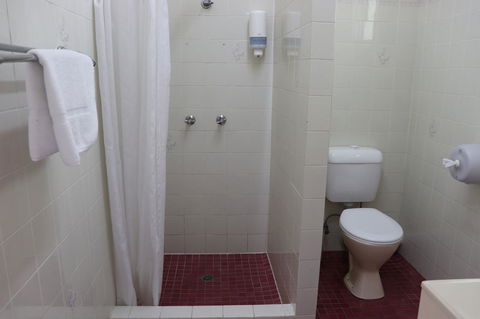 YAL Cairns - A Motel That Makes A Difference - Accommodation Brunswick Heads 27
