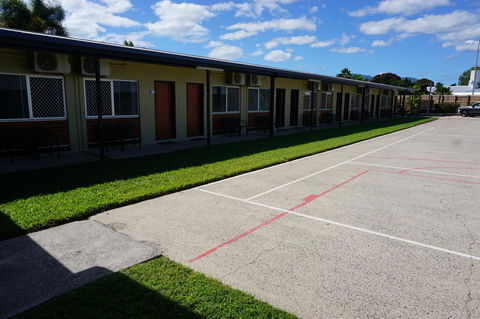 YAL Cairns - A Motel That Makes A Difference - Accommodation Brunswick Heads 41