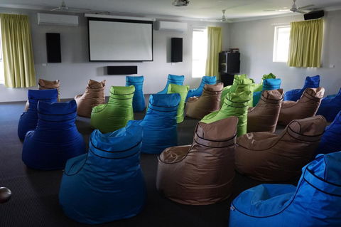 YAL Cairns - A Motel That Makes A Difference - Accommodation Brunswick Heads 4
