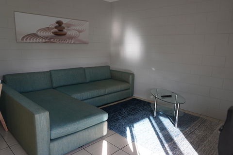 YAL Cairns - A Motel That Makes A Difference - Accommodation Brunswick Heads 22