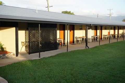 YAL Cairns - A Motel That Makes A Difference - Accommodation Brunswick Heads 38