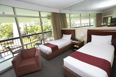 Madison Tower Mill Hotel - Accommodation Brunswick Heads 7