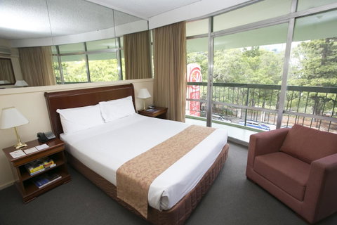 Madison Tower Mill Hotel - Accommodation Brunswick Heads 6